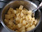 Yeşil Otlu Patates Çorbası